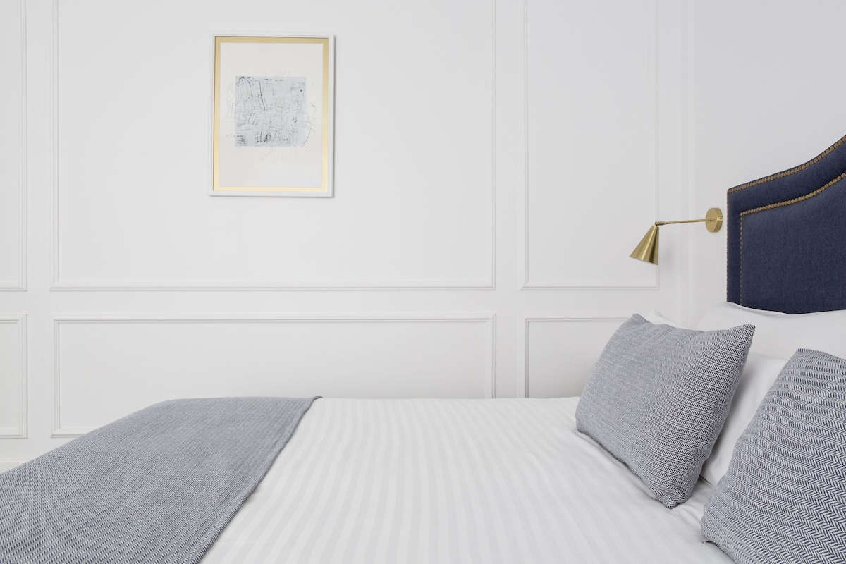 Design Double or Twin Room — Expedia listing photograph